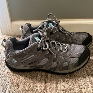 Women’s Columbia hiking shoe